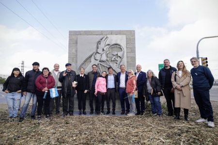 En Burzaco, el obispo bendijo el nuevo viaducto "Papa Francisco"