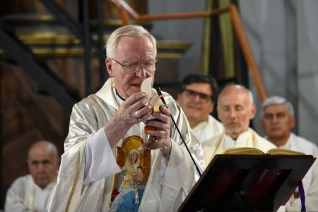 50 años de sacerdocio celebró monseñor Gustavo Help