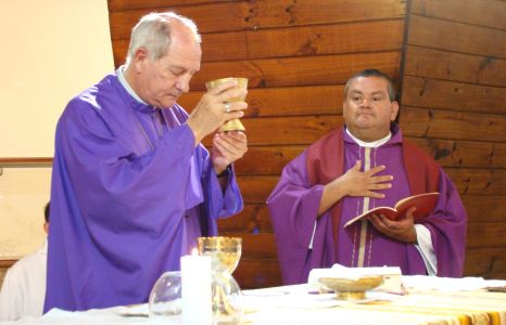 San Cayetano de Burzaco recibió a su nuevo párroco