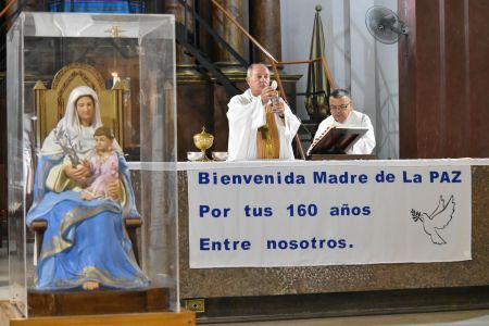 La Virgen de la Paz llegó a Monte Grande y comenzó su peregrinación por la vicaría de Esteban Echeverría-Ezeiza