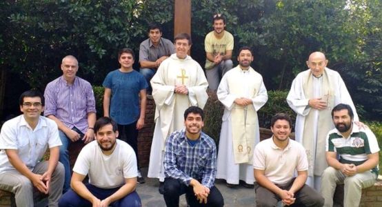 Para el sostenimiento del Seminario diocesano “De la Santa Cruz”