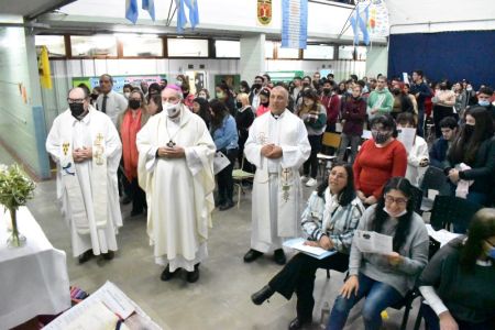 El Profesorado Sáenz celebró la Pascua y el inicio del ciclo lectivo 2022