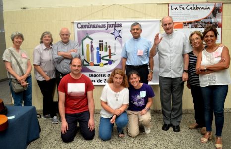 Las parroquias de la vicaría de Lomas se reunieron en La Sagrada Familia