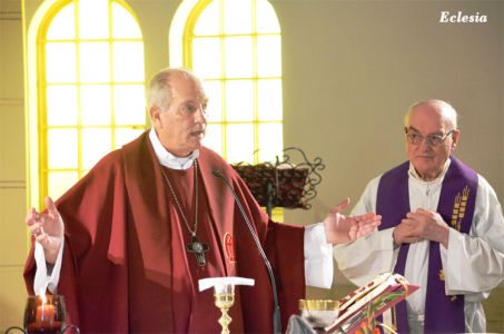 En su parroquia de origen, el padre Germán celebró 50 años de sacerdocio