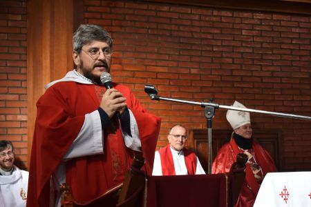 Santos Pedro y Pablo (Burzaco) recibió a su nuevo administrador parroquial