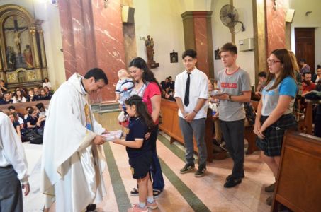 Con una misa, el Instituto Sáenz celebró el cierre del año lectivo