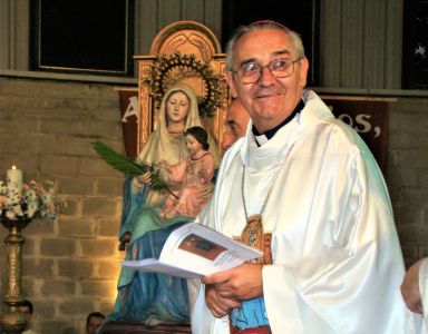 Monseñor Luis Fernández, nuevo administrador parroquial de Santa Teresita del Niño Jesús (Banfield)
