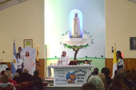 La fiesta de la Virgen de Fátima en Banfield