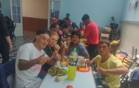 Almuerzo fraterno en la catedral por la Jornada Mundial de los Pobres
