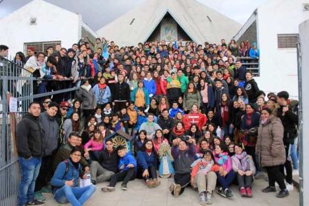 La Iglesia en salida: los jóvenes misionaron en un barrio de Fiorito