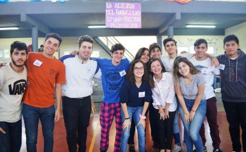 Los jóvenes se reúnen para rezar por las vocaciones