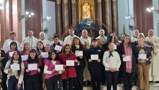 Catequistas “enviados”: formación y acompañamiento a los jóvenes