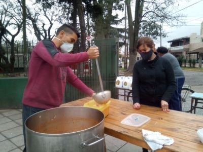 El servicio esencial de la parroquia San Cayetano (Burzaco)