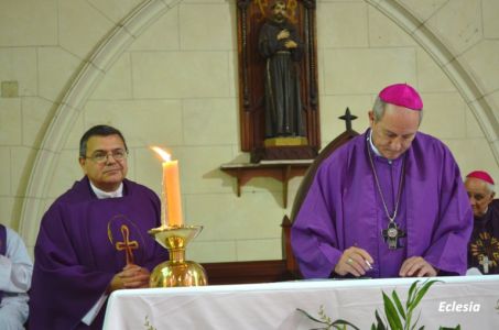 San Francisco de Asís (Llavallol) recibió a su nuevo párroco