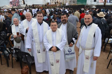 Obispo, sacerdotes y laicos vivirán la canonización del "Cura Brochero"