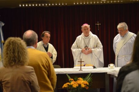 Monseñor Lugones en los Tribunales de Lomas: “Que la Justicia se guíe por la ley interior de la caridad”